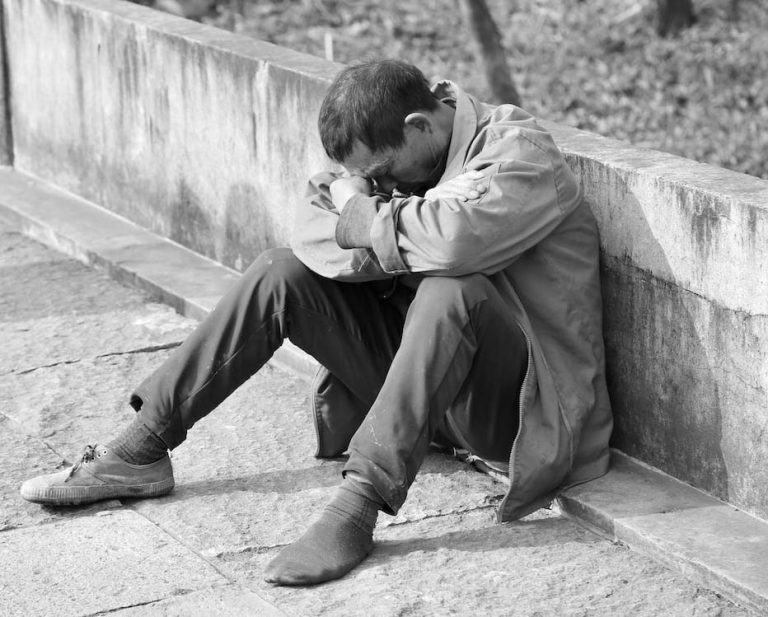 স্বাস্থ্য নিঘুণীয়া হৈ থাকে মানে মানুহে তাক বস্তু যেন নেদেখে —ভাৱ সম্প্ৰসাৰণ