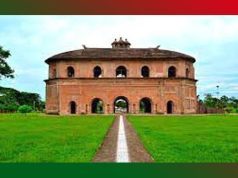 Traveling to a Historical Place Traveling to a Historical Place