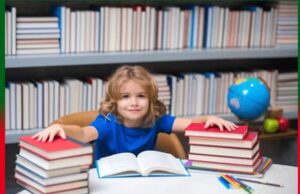 সাহিত্য অধ্যয়নৰ প্ৰয়োজনীয়তা ৰচনা সাহিত্য অধ্যয়নৰ প্ৰয়োজনীয়তা ৰচনা